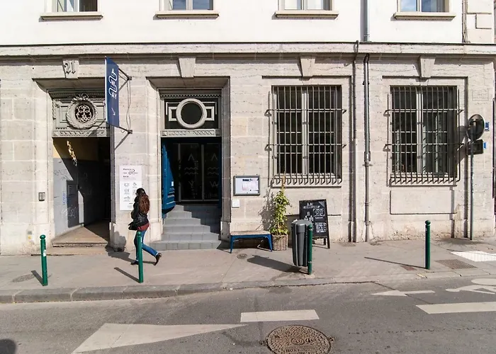 SLO Hostel Lyon les Pentes